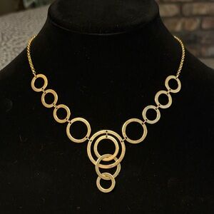 Avon Gold Tone Circle Link Necklace Preowned 16”